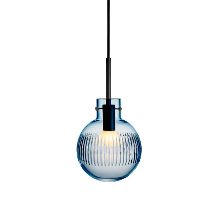 Taklamper|Lamper Fra Hadeland Glassverk>HADELAND GLASSVERK Krystallkule Taklampe Skjær Stålblå