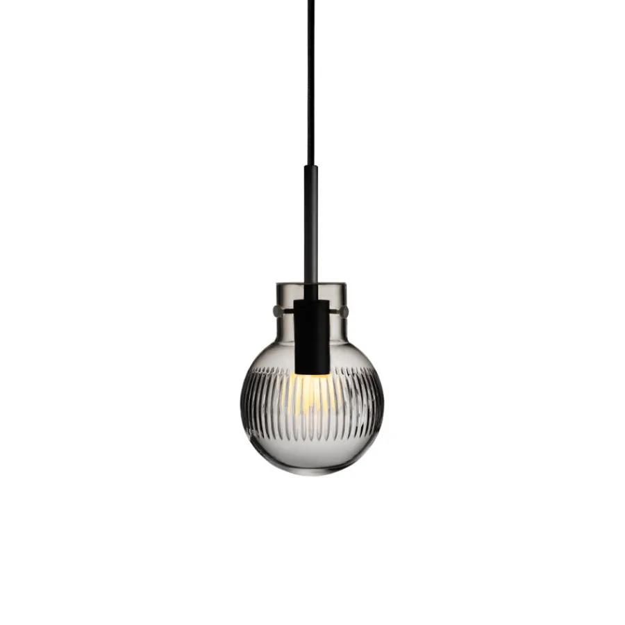 Taklamper|Lamper Fra Hadeland Glassverk>HADELAND GLASSVERK Krystallkule Taklampe Skjær Røkgrå