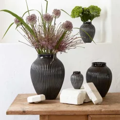 Dekor|Vaser>KNABSTRUP KERAMIK Vase 20cm Riflet Svart
