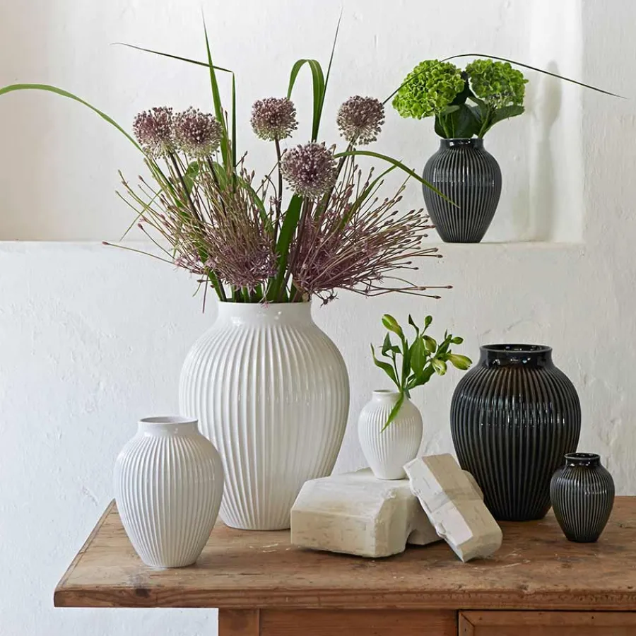 Dekor|Vaser>KNABSTRUP KERAMIK Vase 20cm Riflet Svart