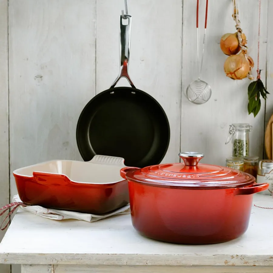 Støpejern>LE CREUSET Støpejernsgryte 4,2L/24cm Cerise