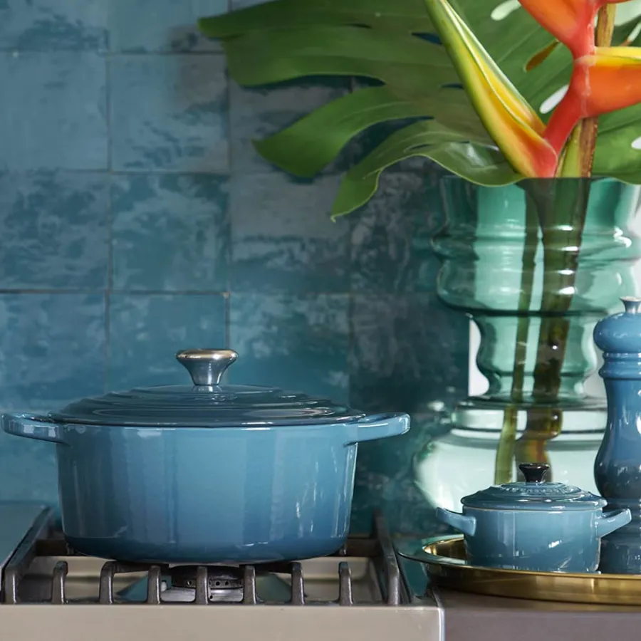 Støpejern>LE CREUSET Støpejernsgryte 4,2L/24cm Deep Teal