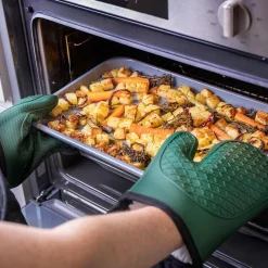 Bakeutstyr>Lifetime Brands Europe ltd Masterclass Grytevotter Silikon 2 stk Grønn